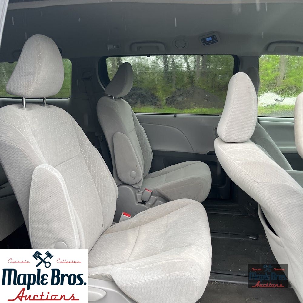 2020 Toyota Sienna LE 7-Passenger