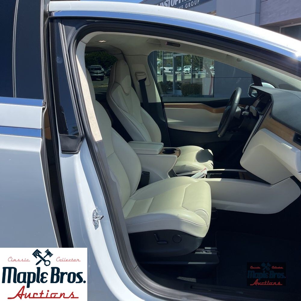 2019 Tesla Model X Standard Range