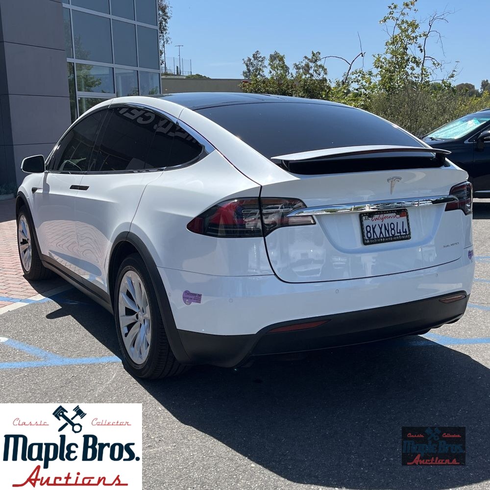 2019 Tesla Model X Standard Range