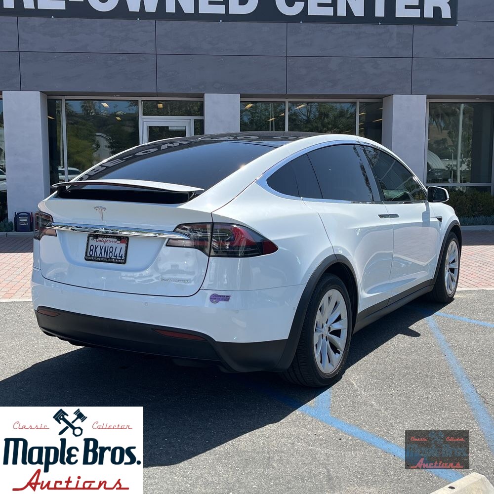 2019 Tesla Model X Standard Range