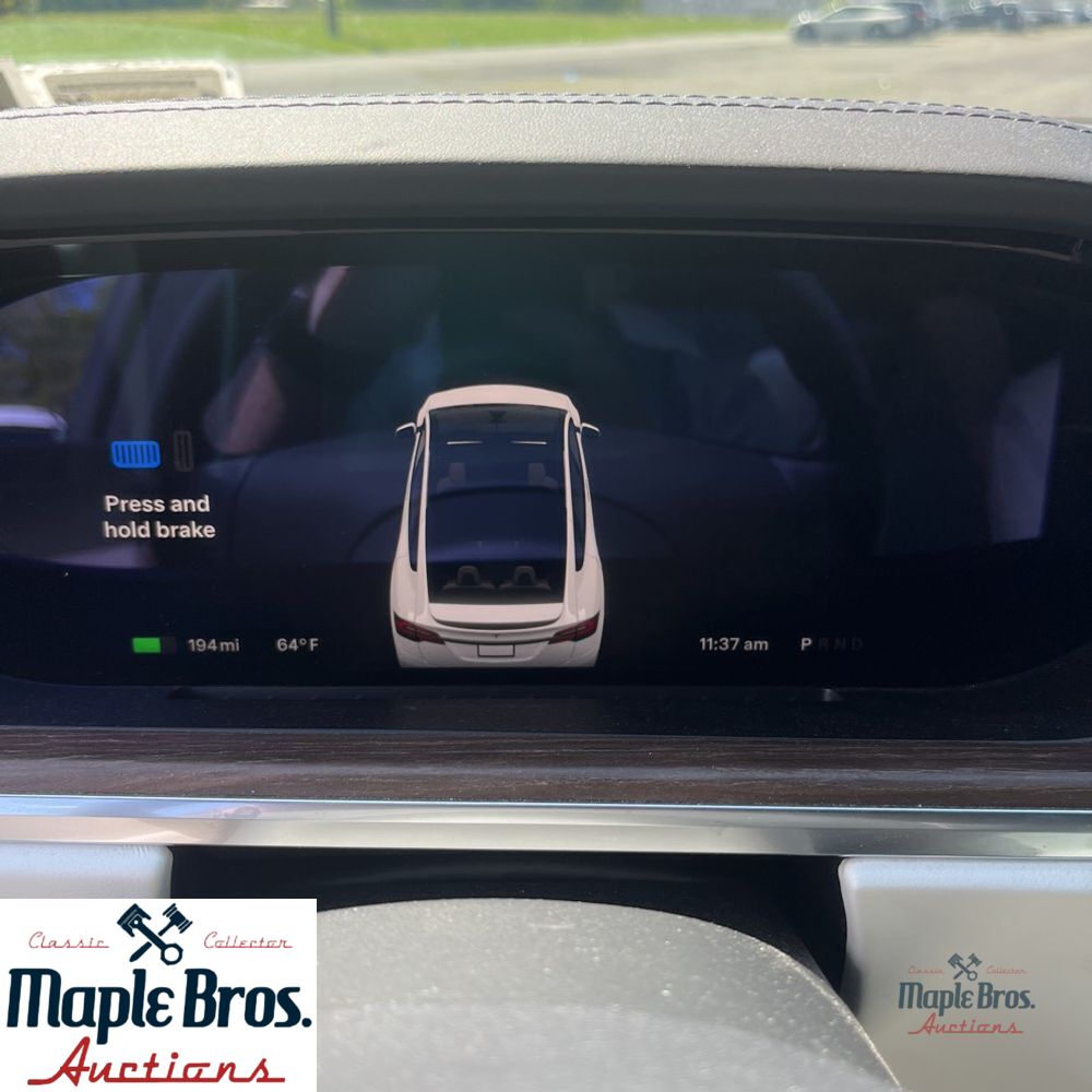 2022 Tesla Model X Base