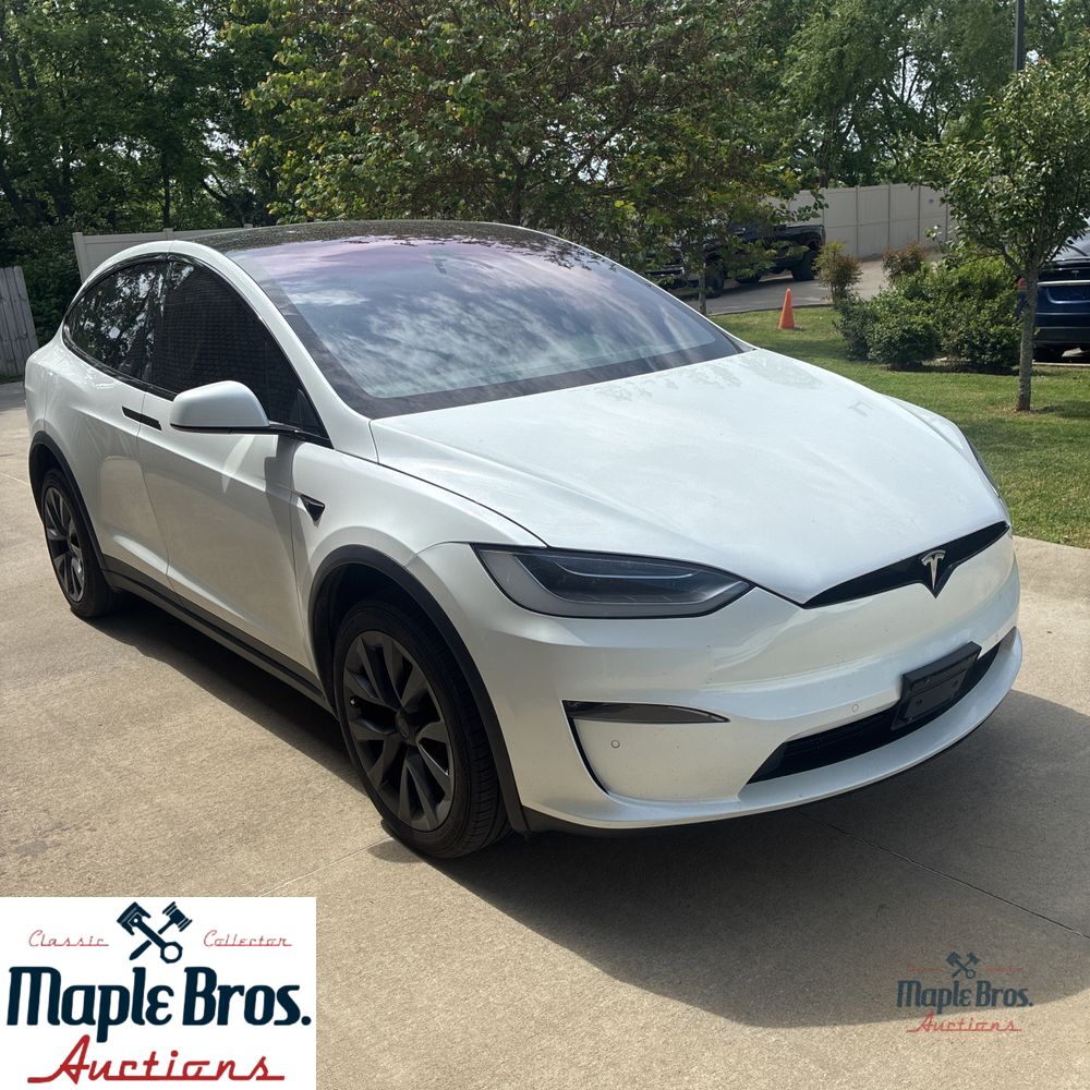 2022 Tesla Model X Base