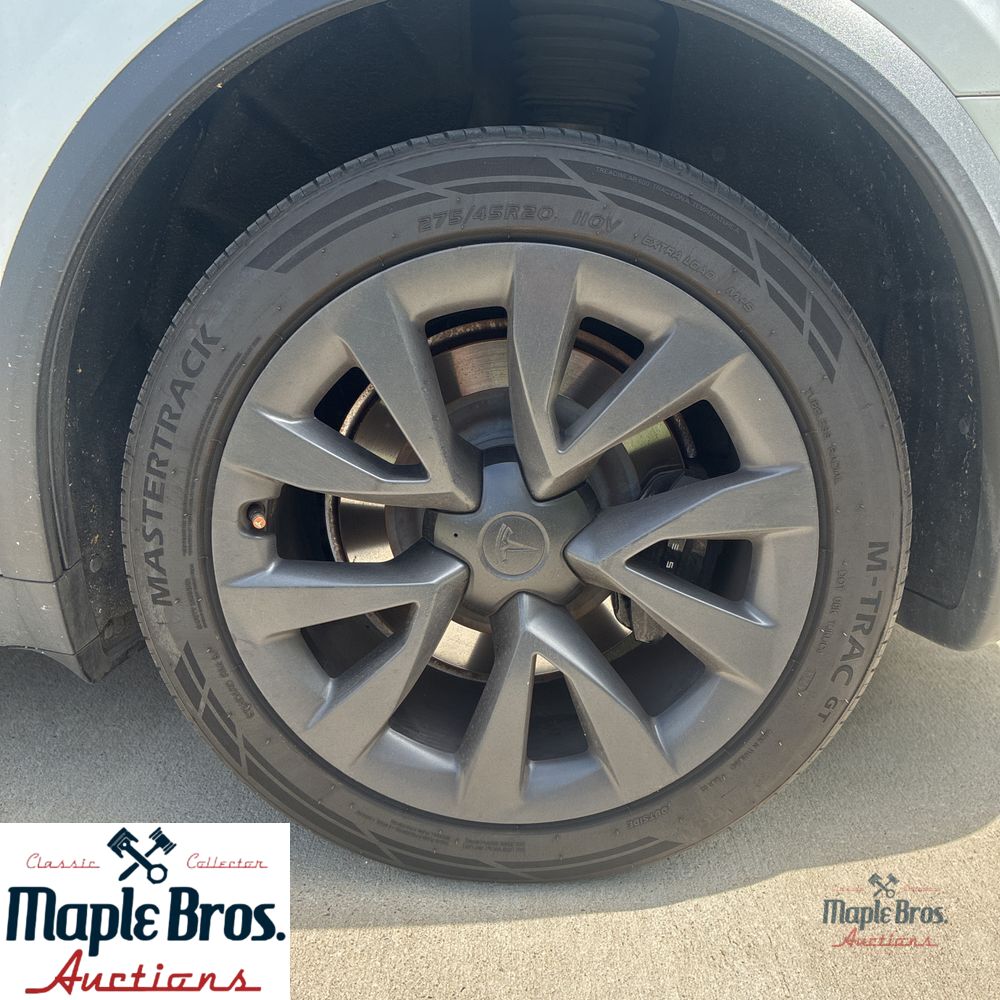 2022 Tesla Model X Base