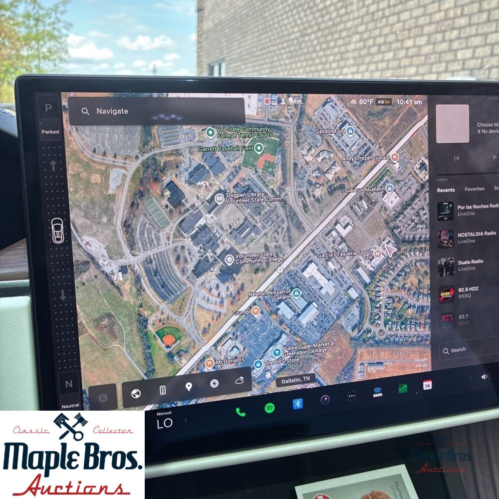 2022 Tesla Model X Base