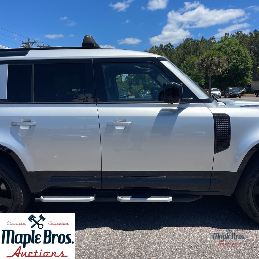 2023 Land Rover Defender 110 X-Dynamic SE