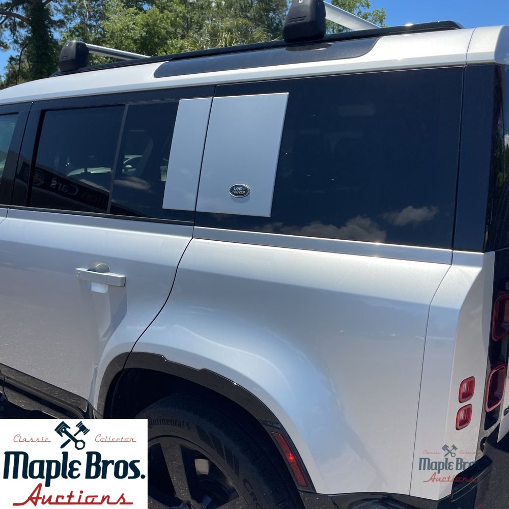 2023 Land Rover Defender 110 X-Dynamic SE