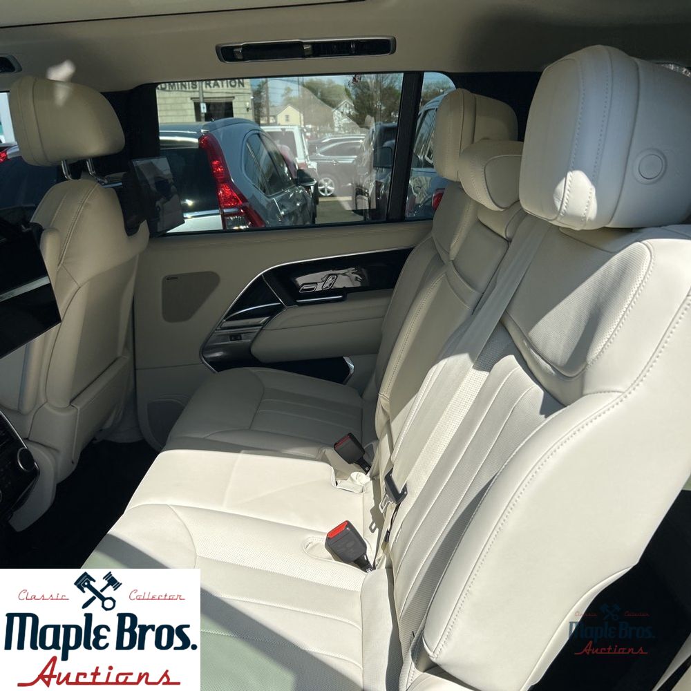 2025 Land Rover Range Rover P400 SE LWB