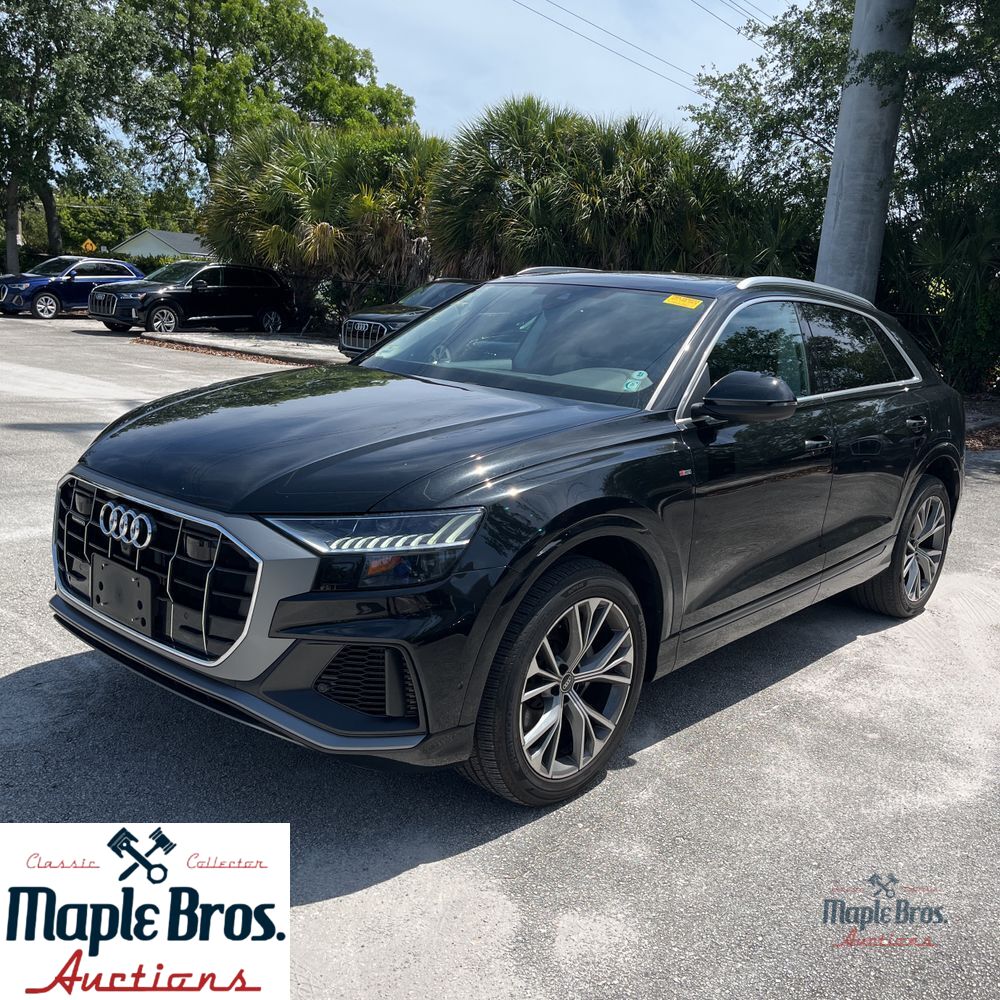 2023 Audi Q8 Premium Plus